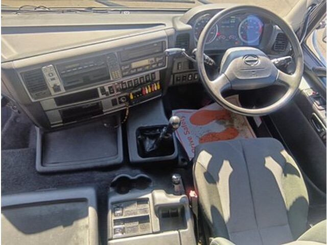 日野プロフィアトレーラーヘッド（トラクターヘッド）大型（10t）[写真22]