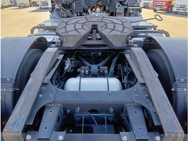 日野プロフィアトレーラーヘッド（トラクターヘッド）大型（10t）[写真06]