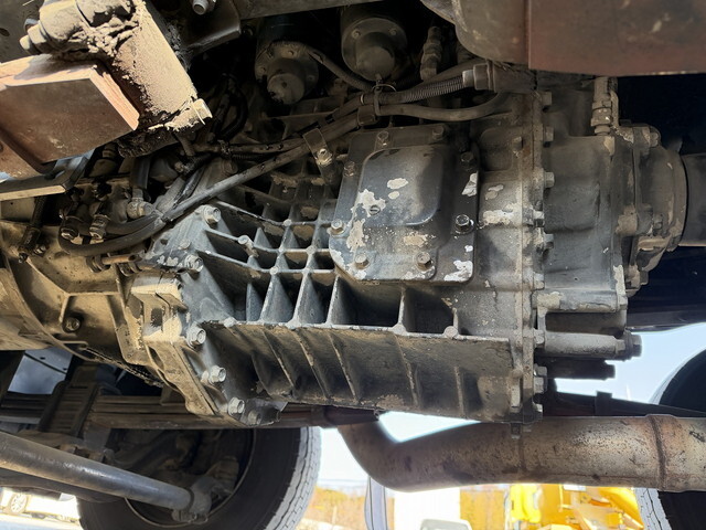 いすゞギガアルミウイング大型（10t）[写真22]