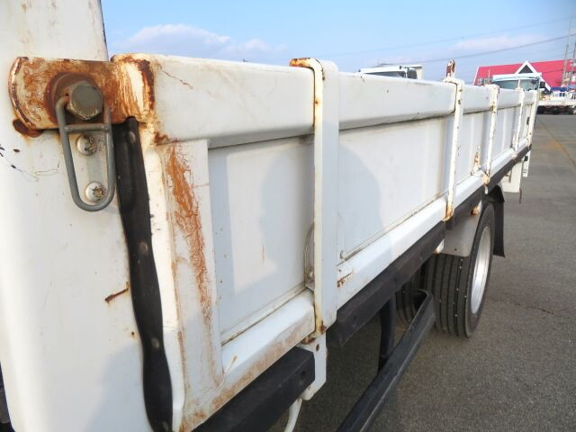 三菱ふそうキャンタークレーン4段小型（2t・3t）[写真28]