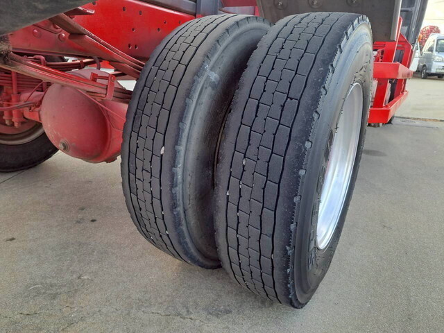 三菱ふそうファイターコンテナ専用車中型（4t）[写真23]