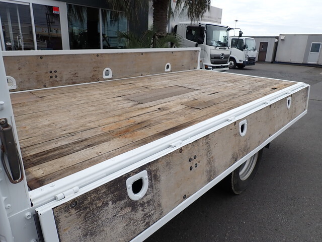 いすゞエルフクレーン3段小型（2t・3t）[写真10]