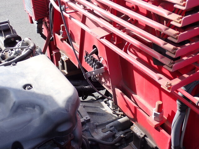 いすゞエルフクレーン3段小型（2t・3t）[写真19]