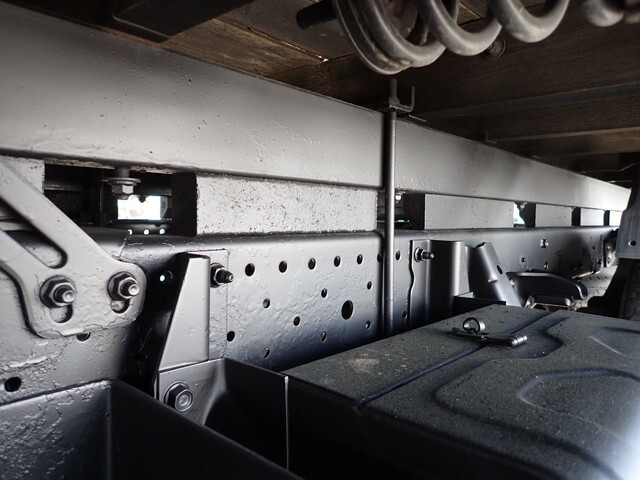 いすゞエルフクレーン3段小型（2t・3t）[写真23]