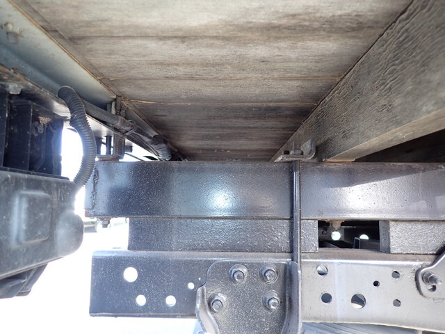 いすゞエルフクレーン3段小型（2t・3t）[写真25]