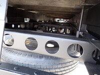 いすゞエルフクレーン3段小型（2t・3t）[写真32]