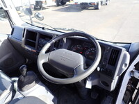 いすゞエルフクレーン3段小型（2t・3t）[写真38]