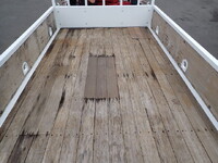 いすゞエルフクレーン3段小型（2t・3t）[写真09]