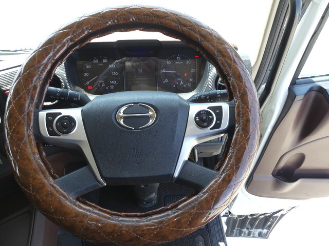 日野プロフィアトレーラーヘッド（トラクターヘッド）大型（10t）[写真15]