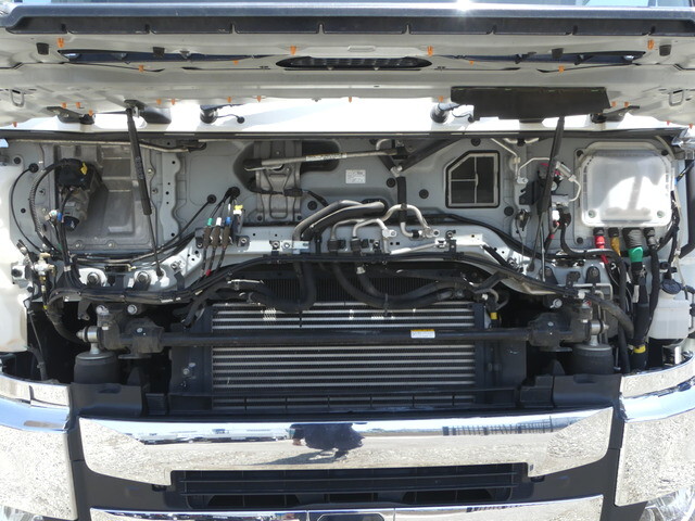 日野プロフィアトレーラーヘッド（トラクターヘッド）大型（10t）[写真20]