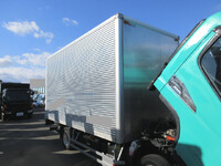 三菱ふそうキャンターアルミバン小型（2t・3t）[写真24]