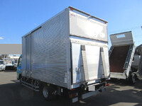 三菱ふそうキャンターアルミバン小型（2t・3t）[写真02]