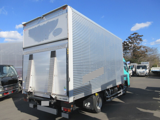 三菱ふそうキャンターアルミバン小型（2t・3t）[写真05]
