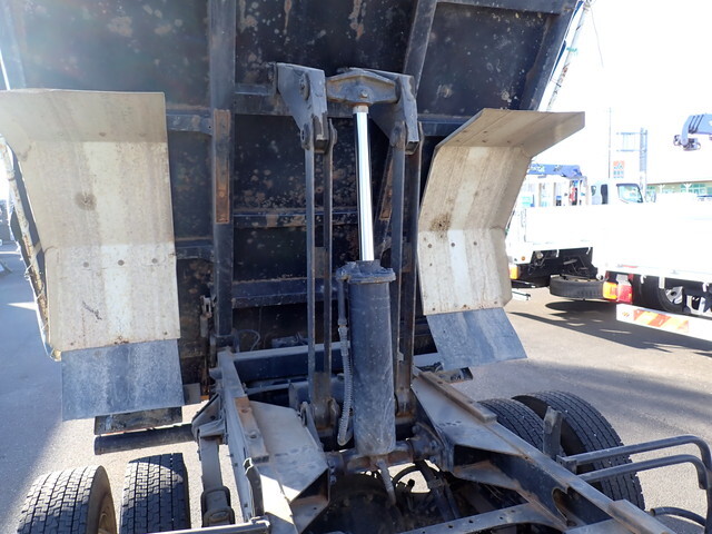 いすゞフォワードダンプ中型（4t）[写真13]