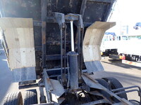 いすゞフォワードダンプ中型（4t）[写真14]