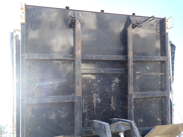 いすゞフォワードダンプ中型（4t）[写真14]