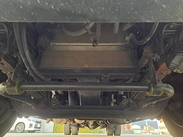 三菱ふそうファイターセルフクレーン4段増トン（6t・8t）[写真24]