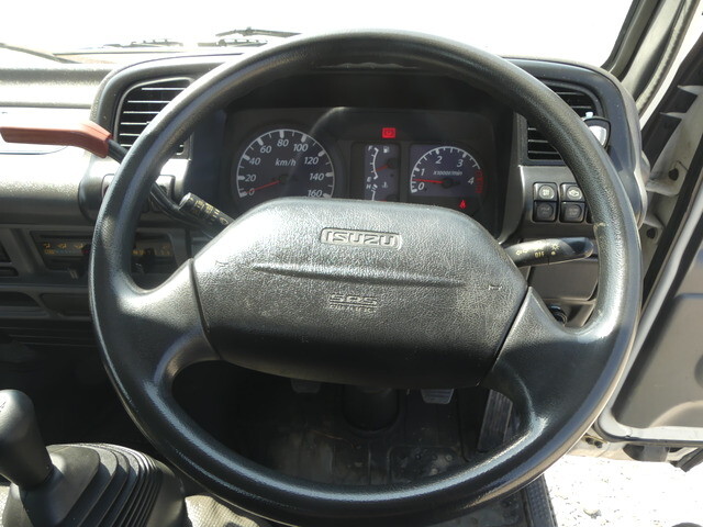 いすゞエルフクレーン4段小型（2t・3t）[写真15]