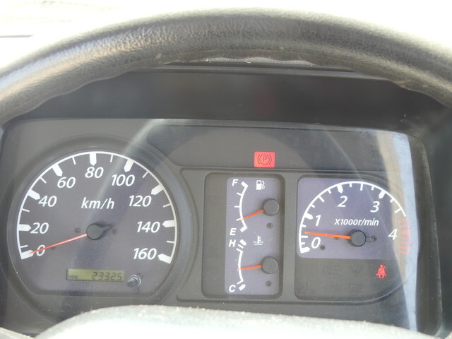 いすゞエルフクレーン4段小型（2t・3t）[写真16]