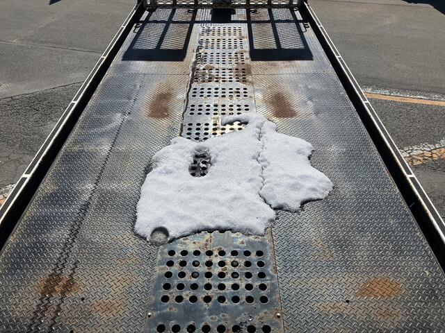 日野デュトロセーフティローダー小型（2t・3t）[写真11]