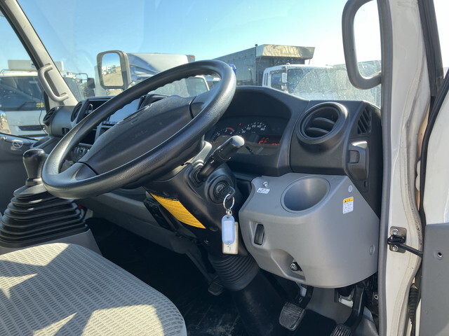 日野デュトロセーフティローダー小型（2t・3t）[写真34]