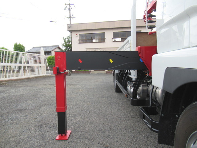 三菱ふそうファイタークレーン4段中型（4t）[写真10]