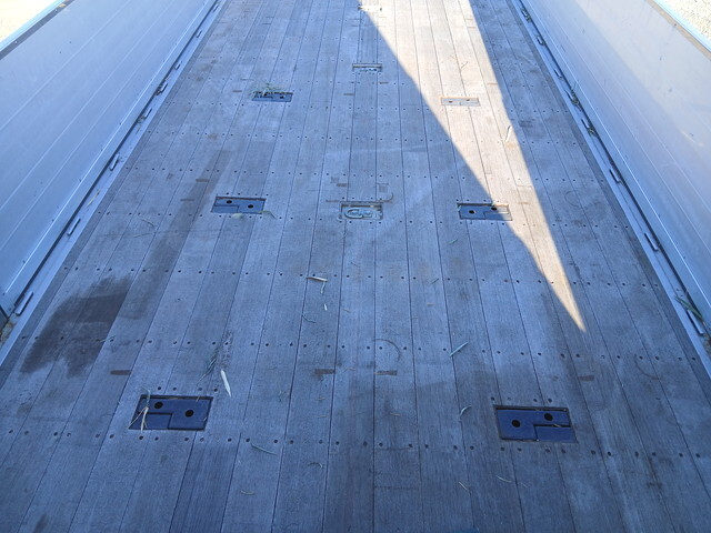 三菱ふそうスーパーグレートアルミブロック大型（10t）[写真18]