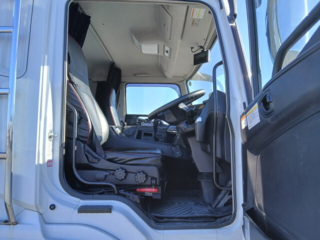 三菱ふそうスーパーグレートアルミブロック大型（10t）[写真22]