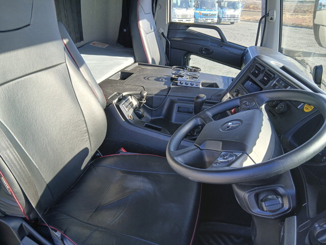 三菱ふそうスーパーグレートアルミブロック大型（10t）[写真23]