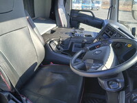 三菱ふそうスーパーグレートアルミブロック大型（10t）[写真24]