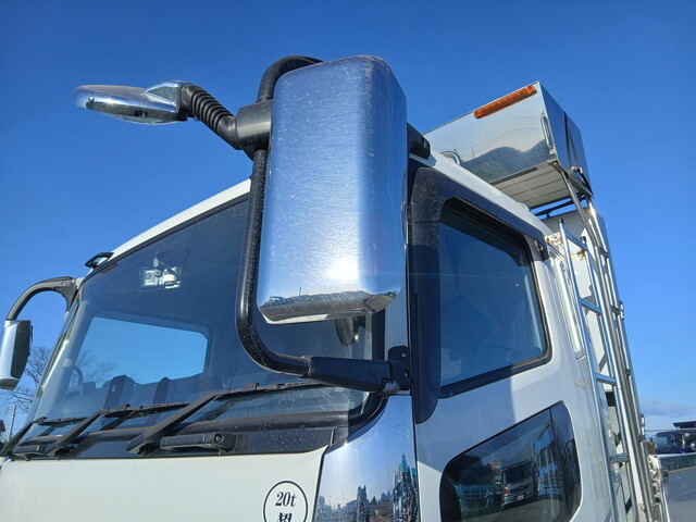 三菱ふそうスーパーグレートアルミブロック大型（10t）[写真08]