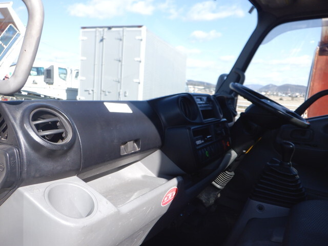 日野デュトロクレーン3段小型（2t・3t）[写真31]