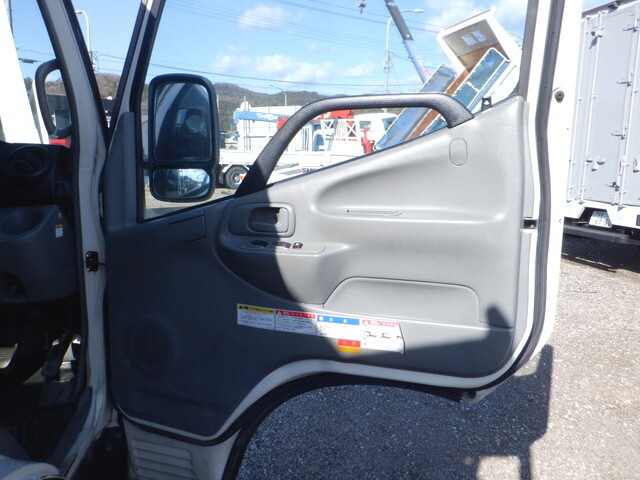 日野デュトロクレーン3段小型（2t・3t）[写真32]