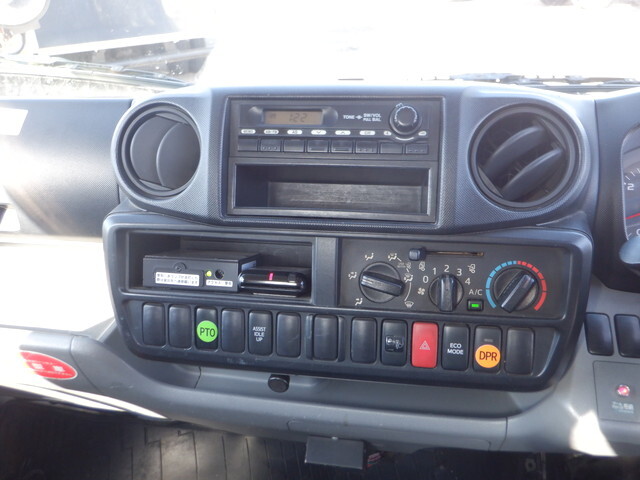 日野デュトロクレーン3段小型（2t・3t）[写真37]