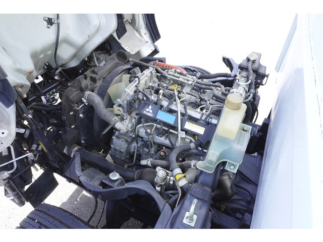 三菱ふそうキャンターダンプ小型（2t・3t）[写真18]