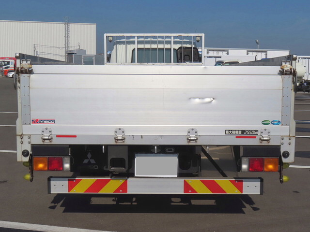 三菱ふそうファイターアルミブロック中型（4t）[写真06]