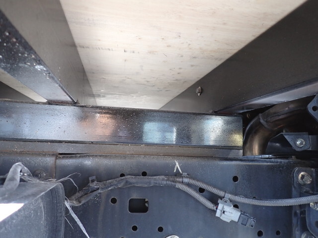 日野デュトロ平ボディ小型（2t・3t）[写真14]