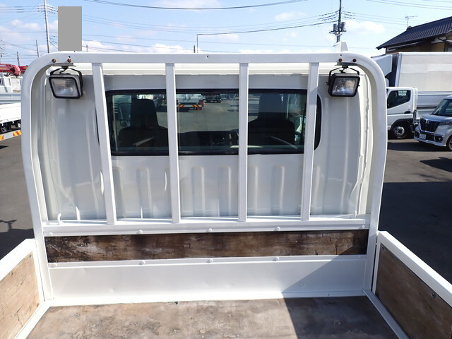 日野デュトロダブルキャブ（Wキャブ）小型（2t・3t）[写真17]