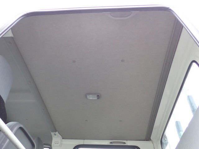 日野デュトロダブルキャブ（Wキャブ）小型（2t・3t）[写真36]