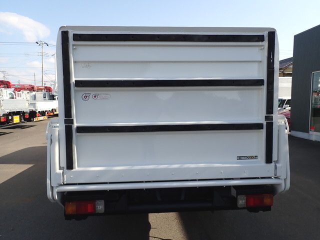 日野デュトロダブルキャブ（Wキャブ）小型（2t・3t）[写真06]