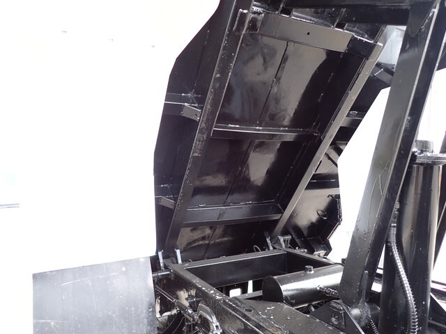 日野レンジャー深ダンプ（土砂禁ダンプ）中型（4t）[写真10]