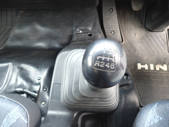 日野レンジャー深ダンプ（土砂禁ダンプ）中型（4t）[写真37]