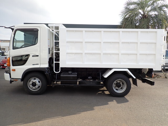 日野レンジャー深ダンプ（土砂禁ダンプ）中型（4t）[写真04]