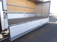 日野レンジャーアルミウイング中型（4t）[写真13]