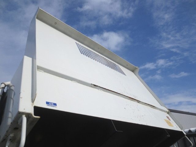 いすゞエルフダンプ小型（2t・3t）[写真10]