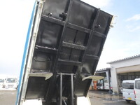 いすゞエルフダンプ小型（2t・3t）[写真12]