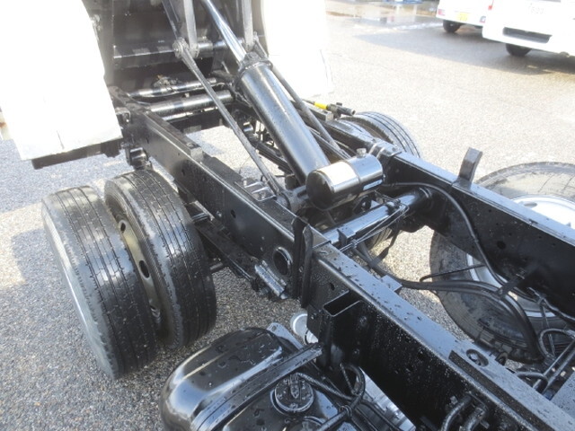 いすゞエルフダンプ小型（2t・3t）[写真12]