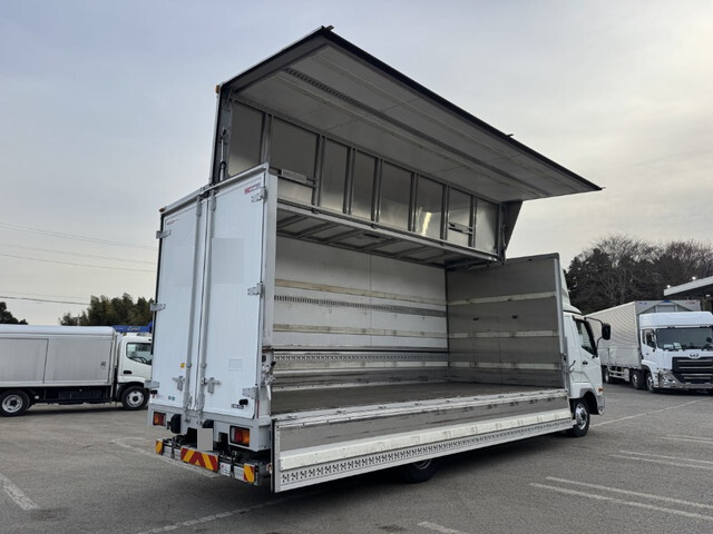 三菱ふそうファイターアルミウイング中型（4t）[写真02]