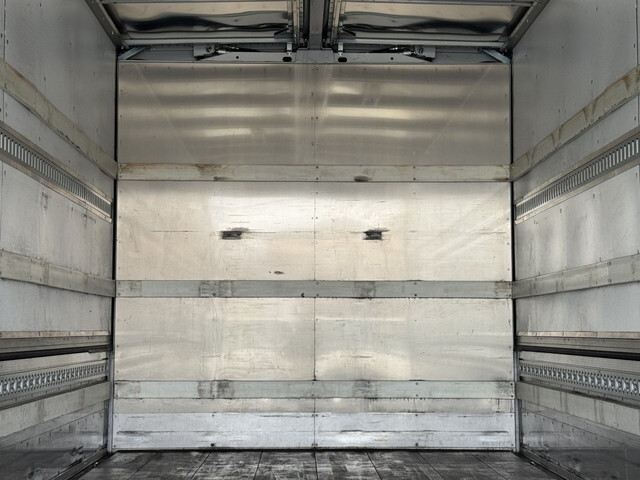 三菱ふそうファイターアルミウイング中型（4t）[写真23]