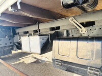 いすゞエルフ平ボディ小型（2t・3t）[写真19]